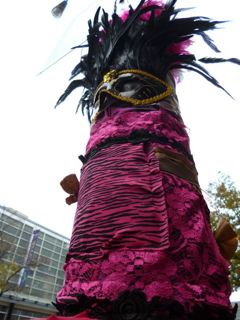 315614_217676388363518_1745268025_n