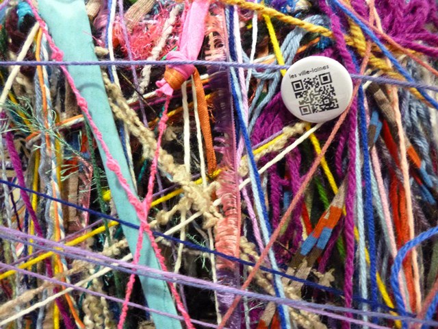 580508_283184971812659_1944982122_n