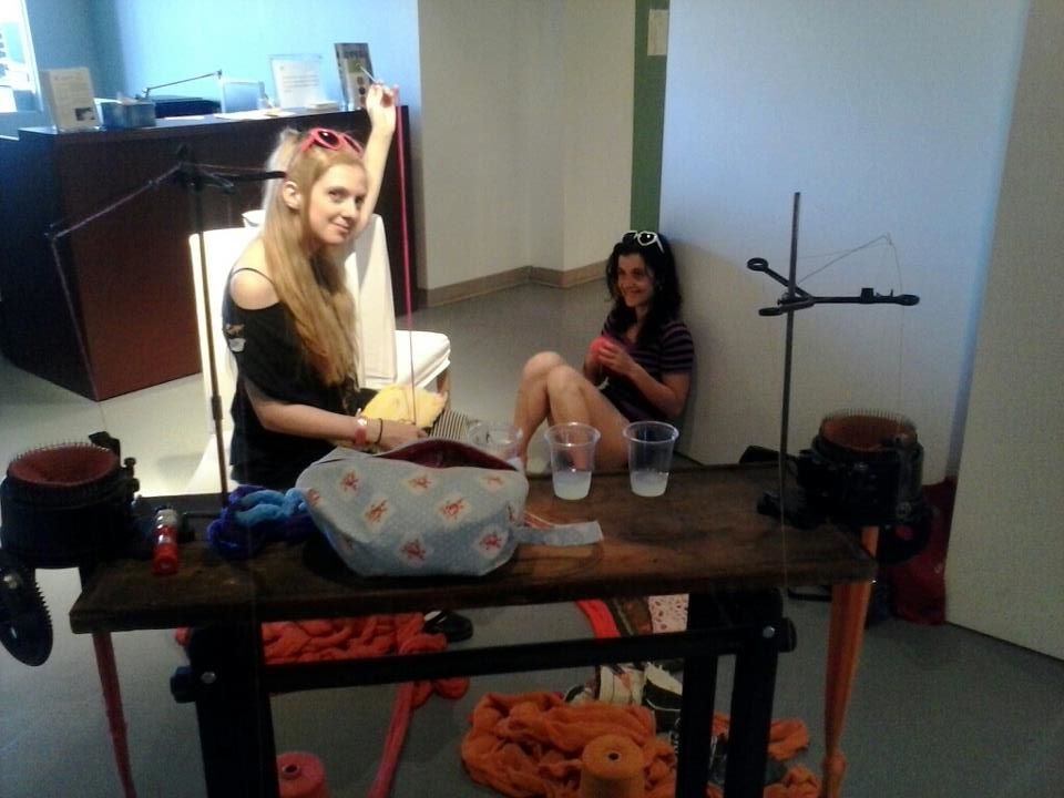 320718_308829999248156_1244261732_n